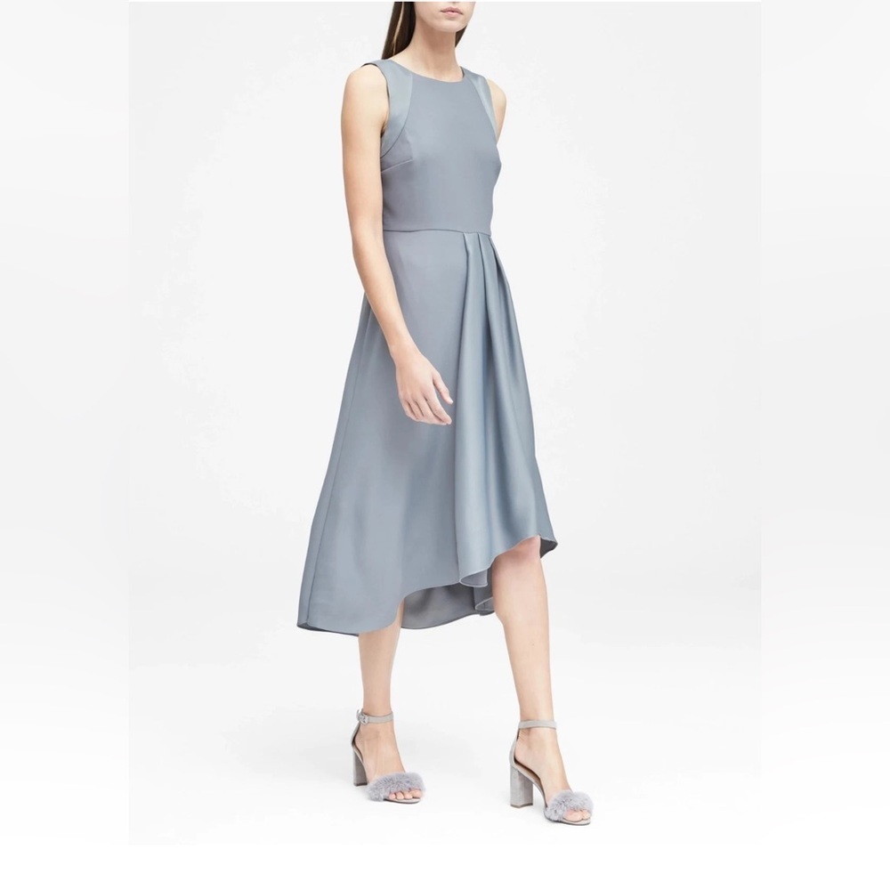Banana Republic Women’s Size 2 Gray Satin-Trim Midi Dress